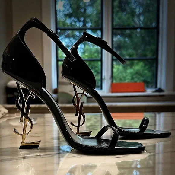 Yves Saint Laurent Patent Leather Opyum Sandale - Picture 5 of 5
